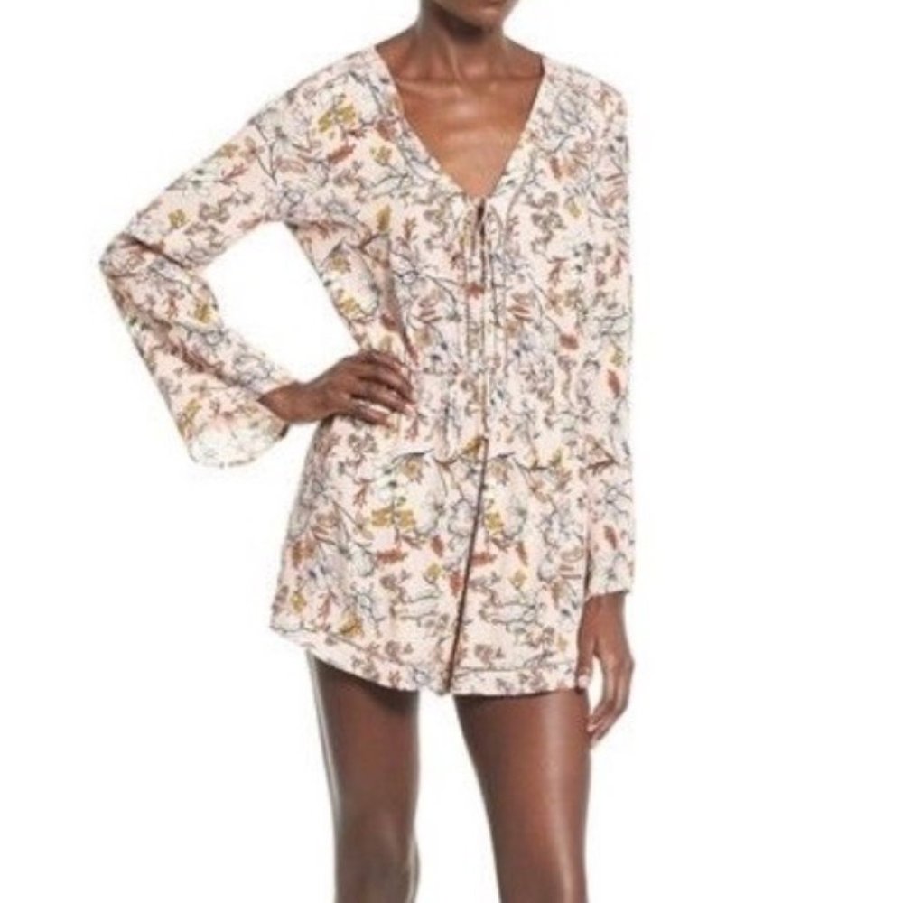 ASTR Floral Long Sleeve Romper
